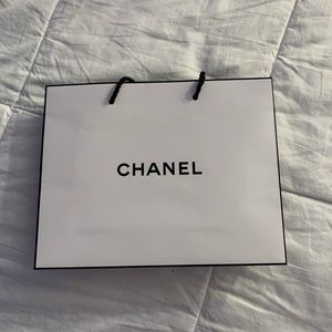 CHANEL GIFT BAG